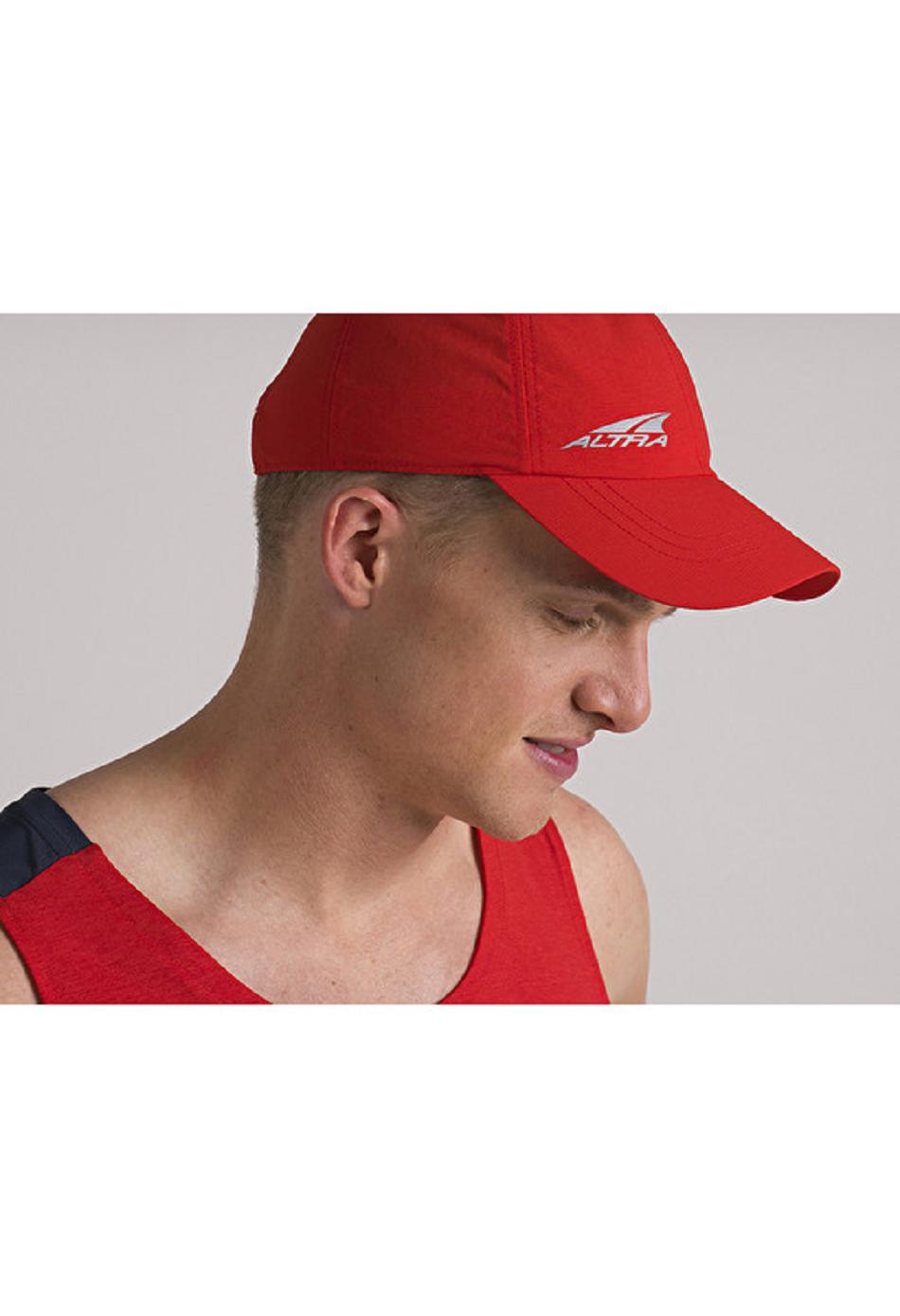 Red Altra Performance Run Hat Women's Hat | US_NF1639